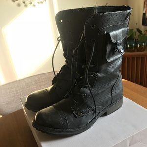 Roxy Seattle IV Combat-Style Boots